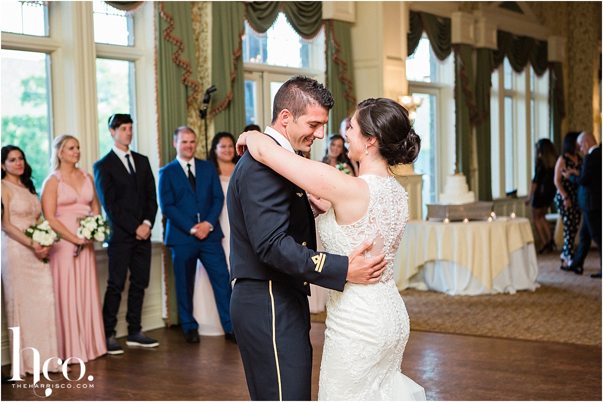 The-inn-at-Erlowest-Saratoga-Springs-Lake-George-military-wedding